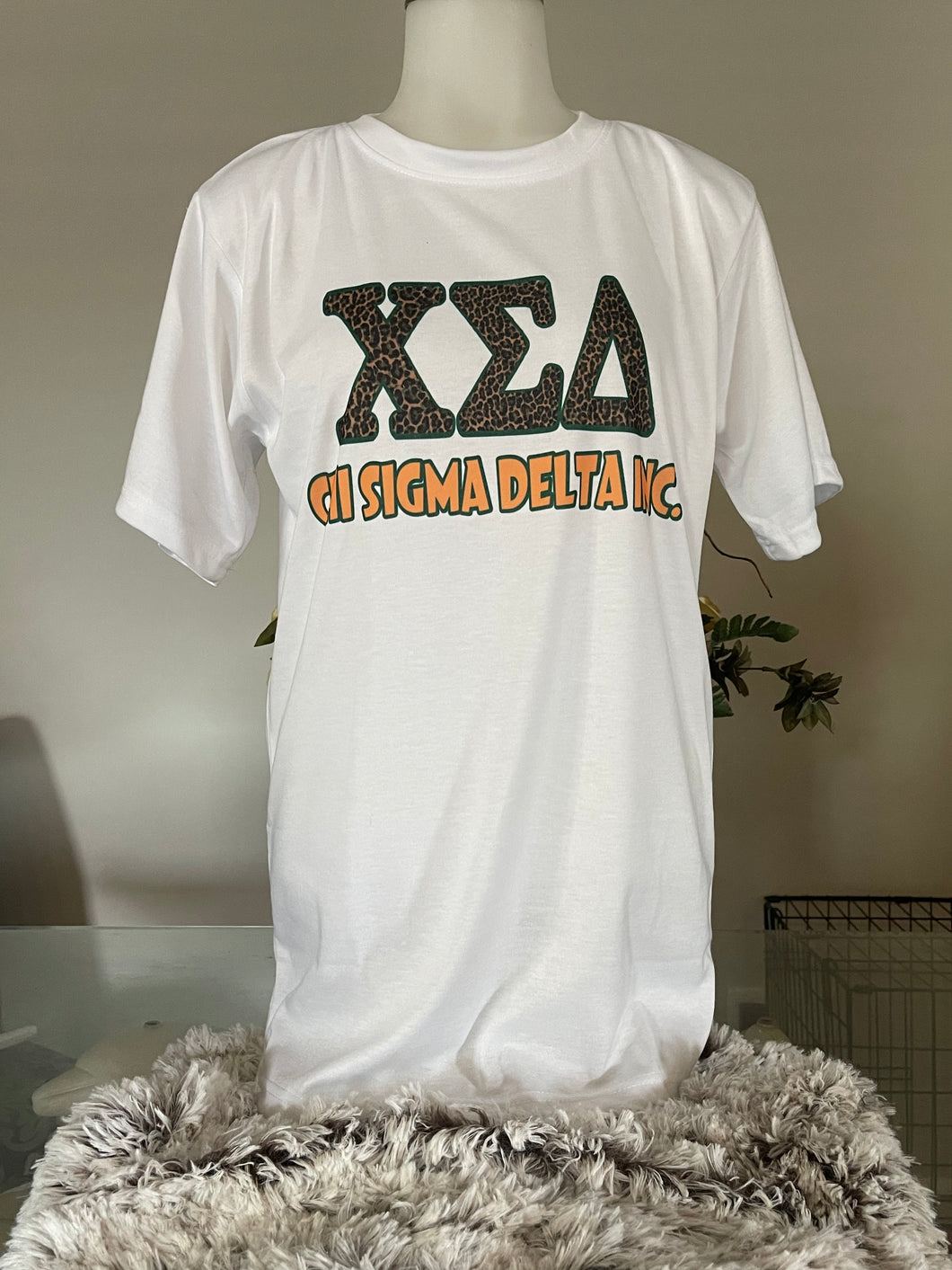 Chi Sigma Delta Jaquar Greek Letter  t-shirt